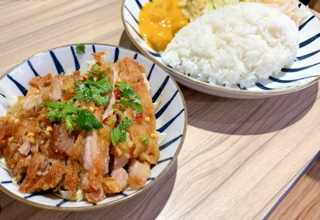 泰式打拋豬便當 泰式打拋豬便當