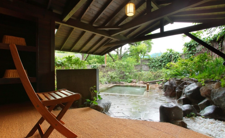 由布院家庭溫泉住宿