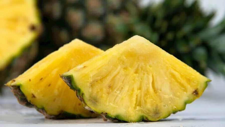 貓咪可以吃鳳梨嗎