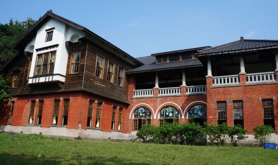 神隱少女溫泉景點全攻略：台灣TOP5夢幻溫泉秘境體驗與實用指南